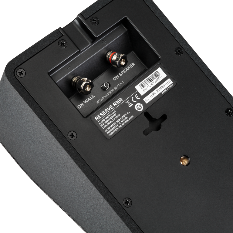 Reserve R900, Black, dynamic